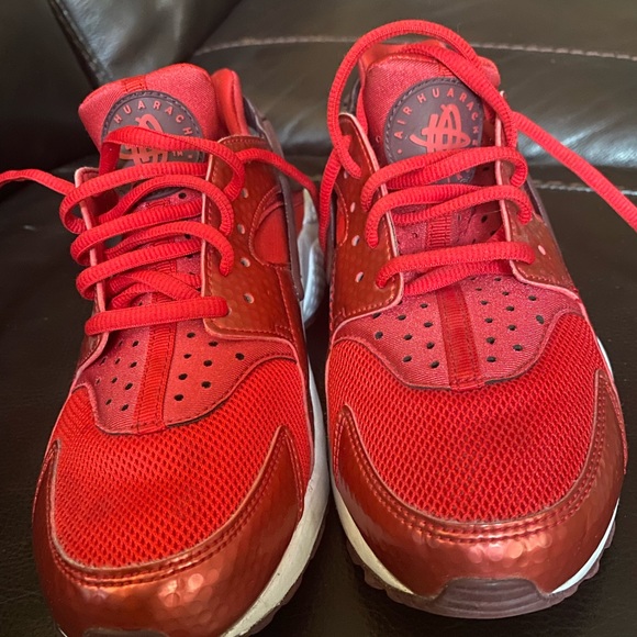 Red Nike Huaraches - Picture 4 of 5